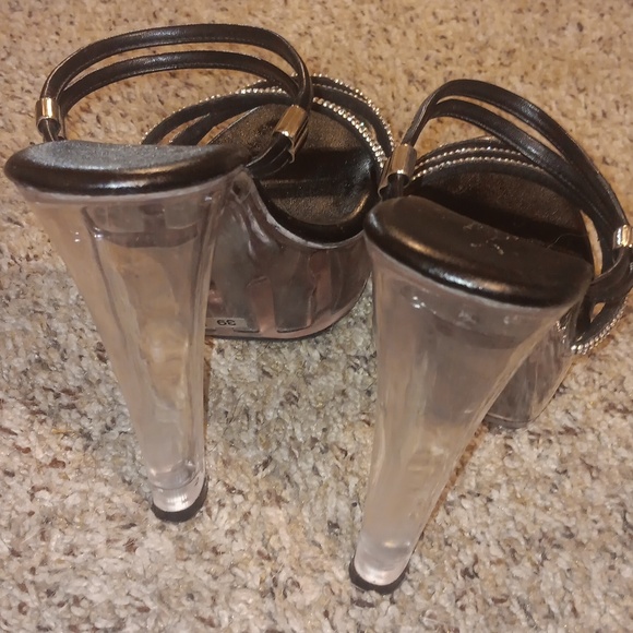 Clear platform heels - Picture 3 of 6